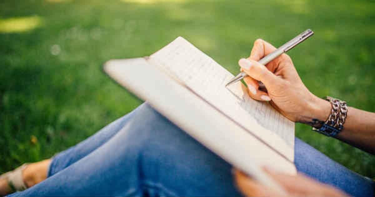 The Benefits of Keeping a Writer's Journal, by Dolly Garland